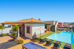 Villa Maca by Villa Plus